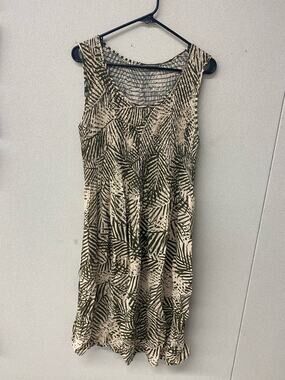 Palm Print Dress Sleeveless No Tags